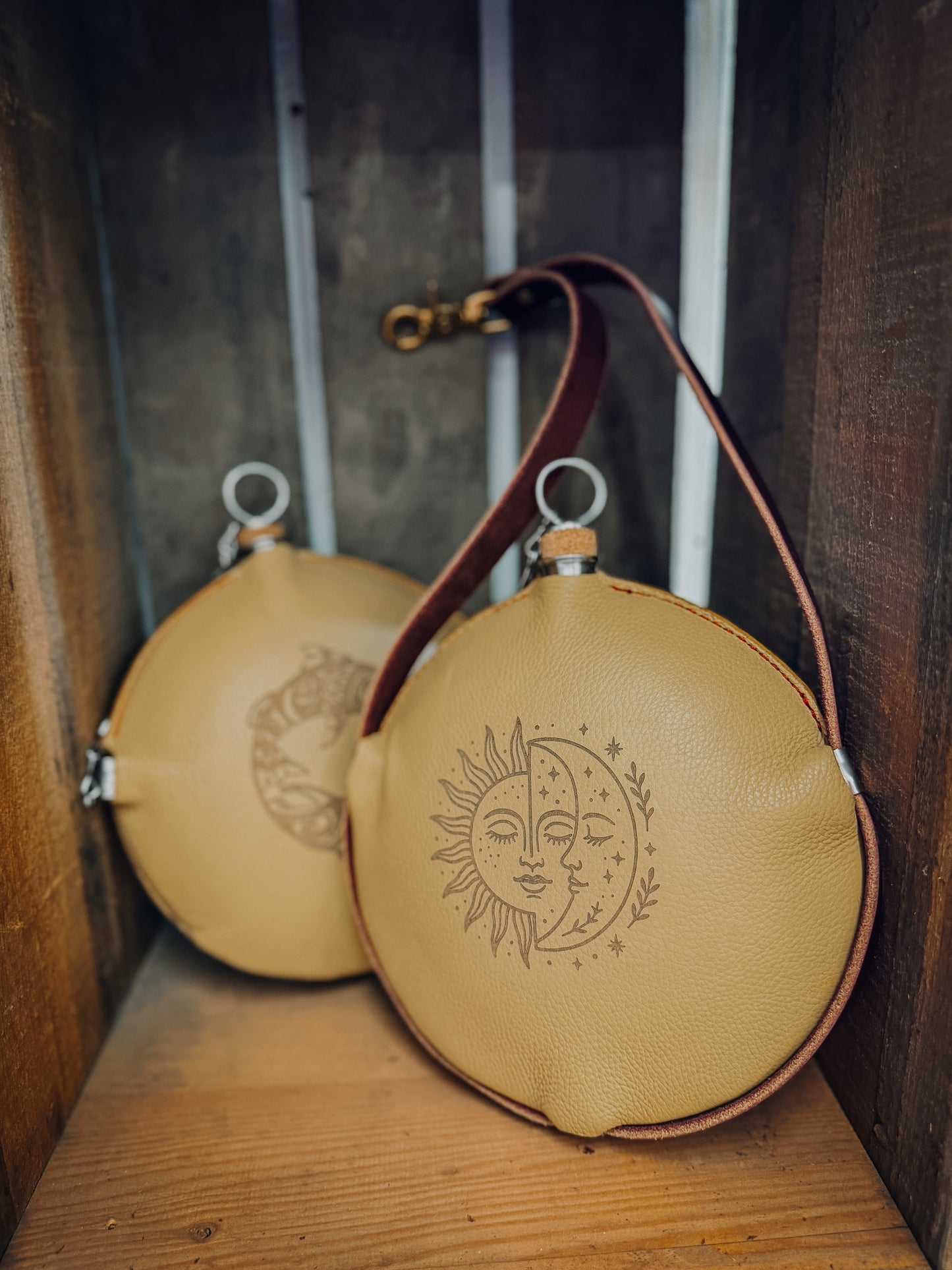 Saddle Canteen